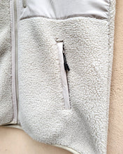 Teddyliivi Liner